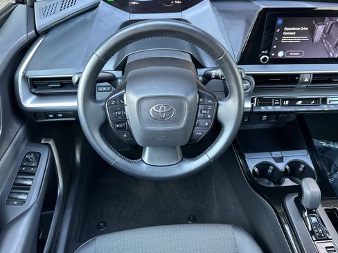 Certified 2024 Toyota Prius LE FWD image 15
