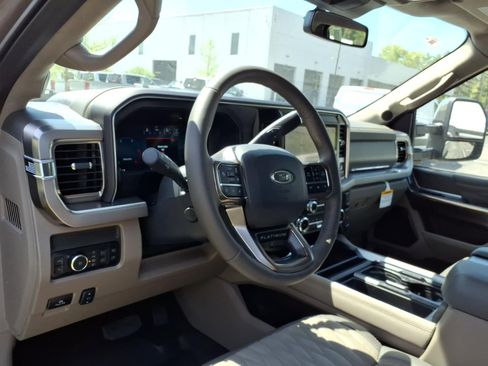 New 2026 Ford F250 Platinum AWD/4WD image 17