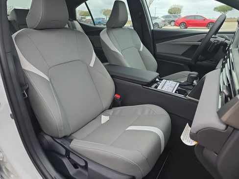 New 2026 Toyota Camry SE image 10