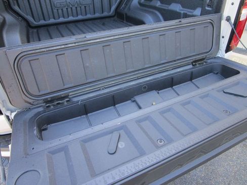 New 2026 GMC Canyon AT4 w/ Nightfall Edition image 15