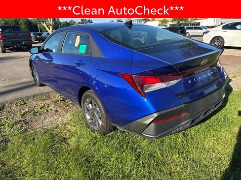 Used 2024 Hyundai Elantra SEL FWD image 4