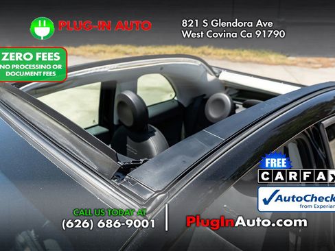 Used 2012 FIAT 500 Lounge w/ Luxury Leather Pkg FWD image 9