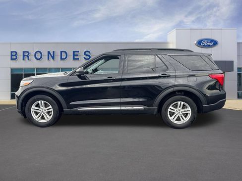 Used 2024 Ford Explorer XLT w/ Equipment Group 202A AWD/4WD image 1