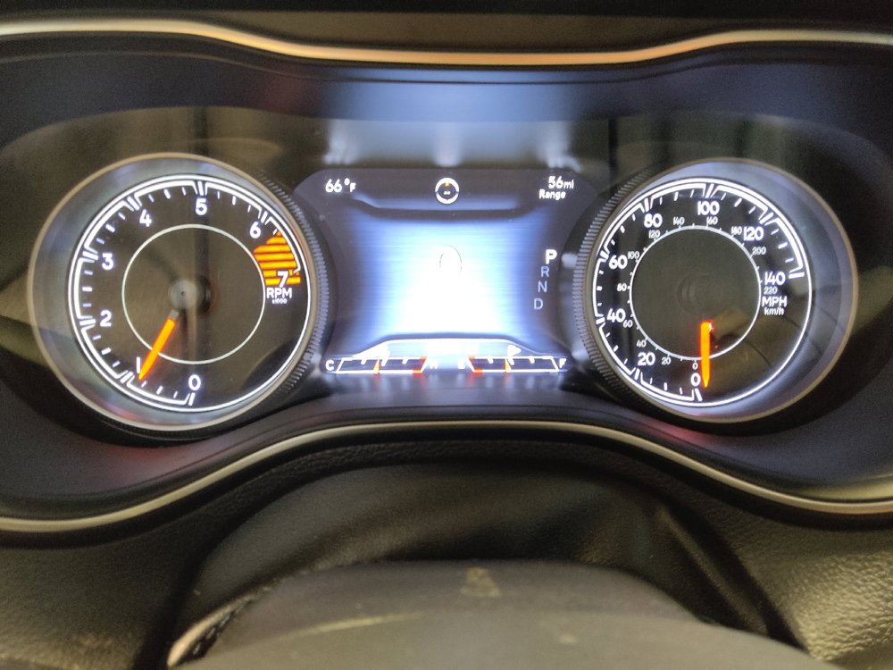 Used 2019 Jeep Cherokee Limited FWD image 23