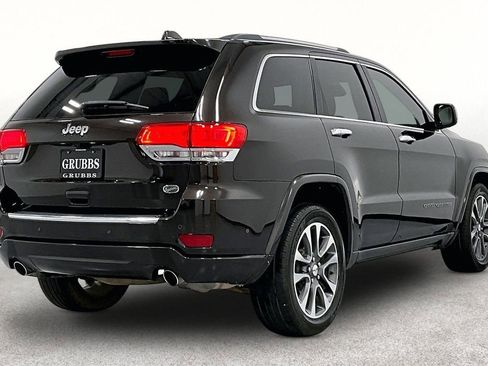 Used 2017 Jeep Grand Cherokee Overland w/ Jeep Active Safety Group image 2