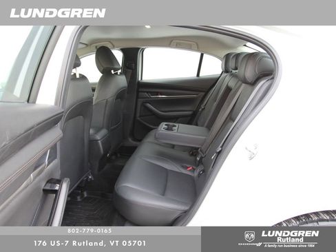 Used 2024 MAZDA MAZDA3 s image 29