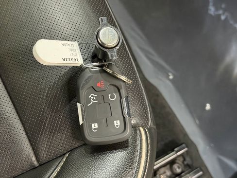 Certified 2021 GMC Acadia Denali w/ Denali Technology Package image 48