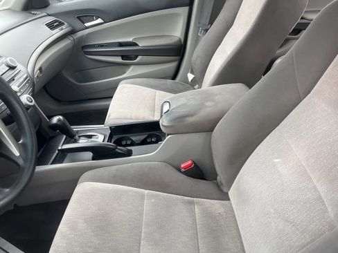 Used 2010 Honda Accord LX image 23