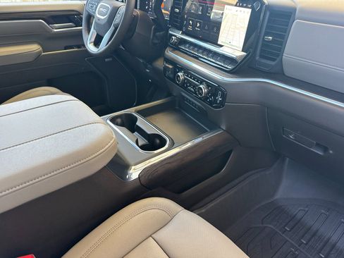New 2026 GMC Sierra 2500 SLT w/ SLT Premium Package AWD/4WD image 16