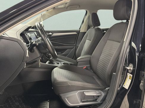 Certified 2024 Volkswagen Jetta S FWD image 18