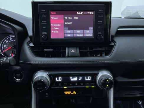 Used 2019 Toyota RAV4 XLE image 21