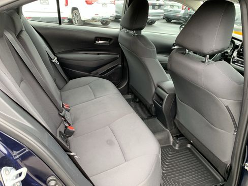 Used 2021 Toyota Corolla LE FWD image 13