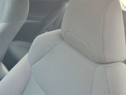 Used 2021 Toyota RAV4 LE image 24