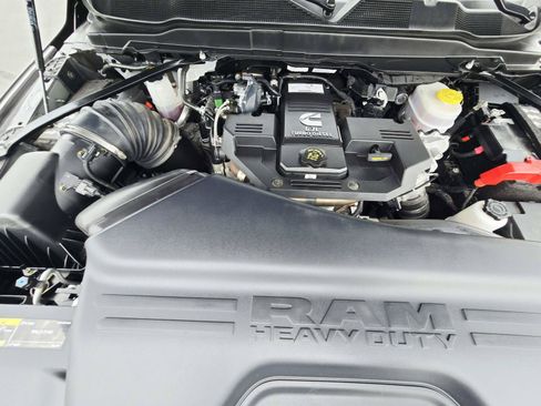 Used 2024 RAM 2500 Limited AWD/4WD image 23