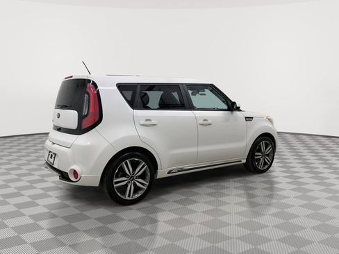 Used 2016 Kia Soul + w/ Soulful Package image 12