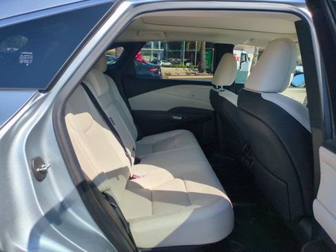 Used 2025 Lexus RX 450h AWD w/ Convenience Package image 28