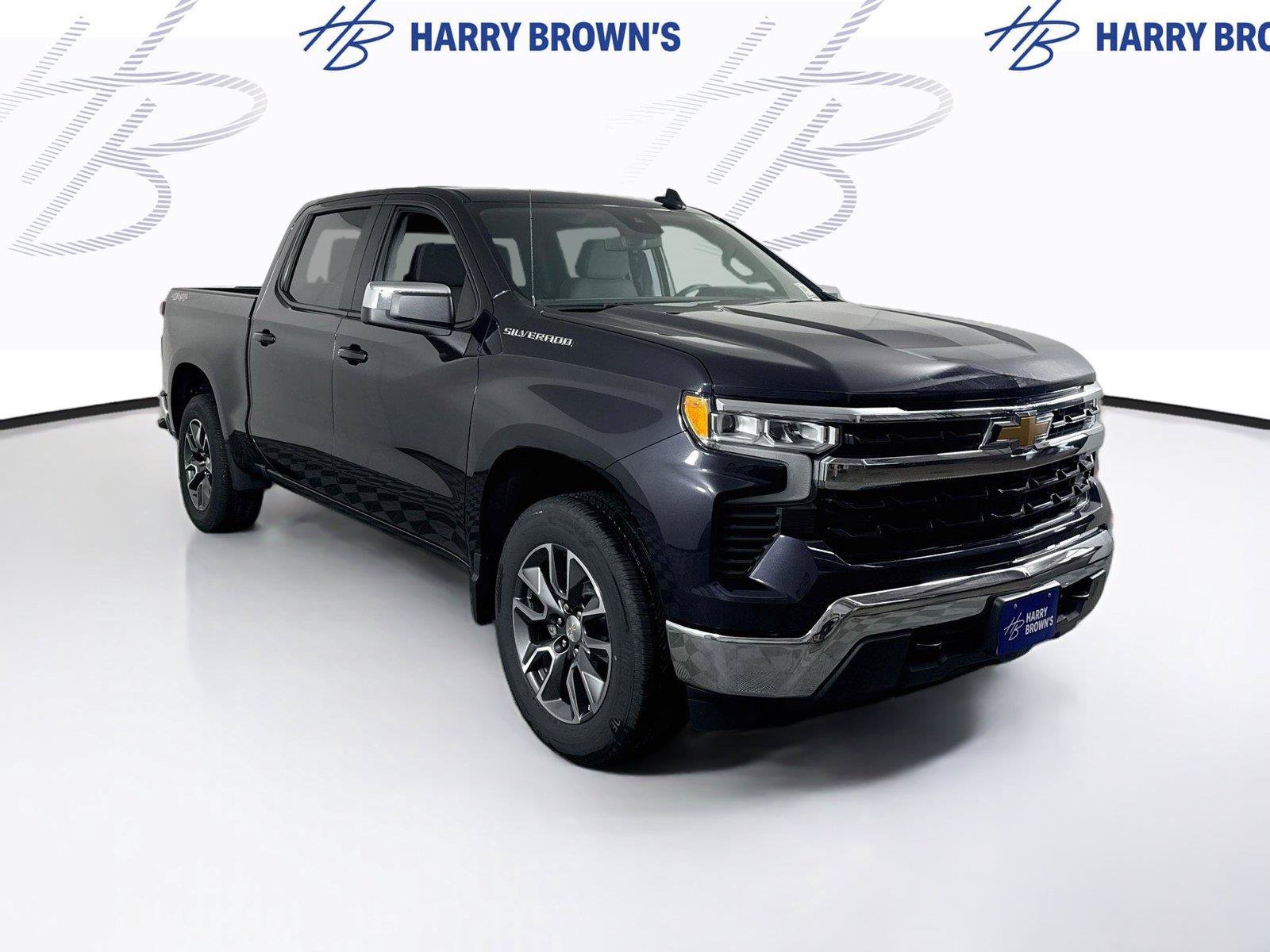 Used 2024 Chevrolet Silverado 1500 LT AWD/4WD image 25