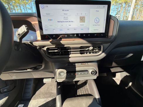 New 2025 Ford Bronco Sport Outer Banks AWD/4WD image 25