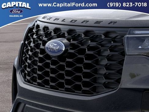 New 2026 Ford Explorer ST-Line w/ ST-Line Street Pack AWD/4WD image 17