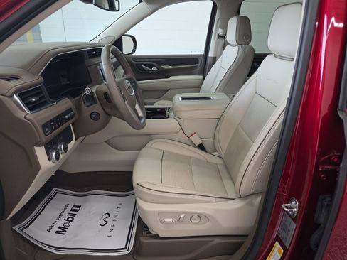 Used 2023 GMC Yukon Denali image 32