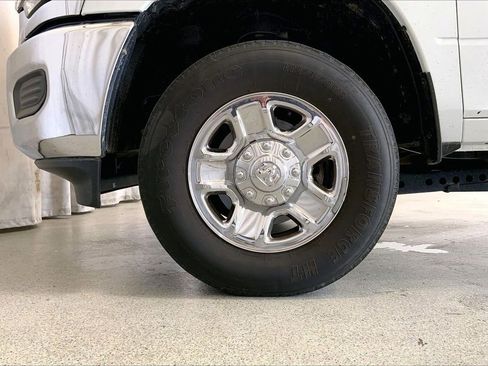 Used 2024 RAM 2500 Tradesman w/ Chrome Appearance Group AWD/4WD image 6