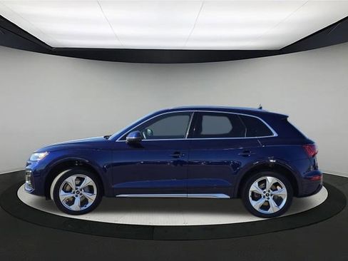 Certified 2021 Audi Q5 Prestige image 4