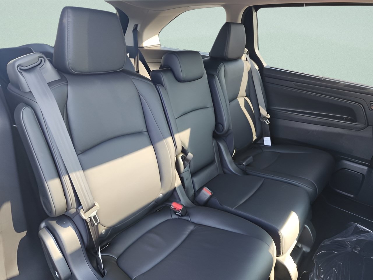New 2027 Honda Odyssey EX-L image 17