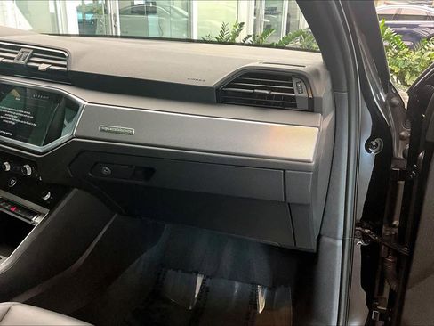 Used 2023 Audi Q3 2.0T Premium w/ Convenience Package image 18