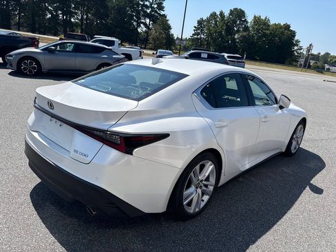 Used 2024 Lexus IS 300 w/ Comfort Package RWD image 10