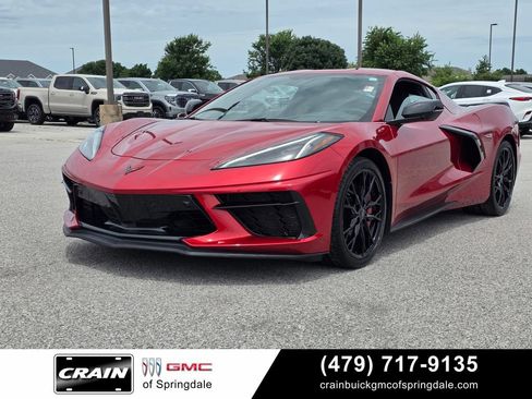 Used 2023 Chevrolet Corvette Stingray Preferred Cpe w/ Z51 Performance Package RWD image 3