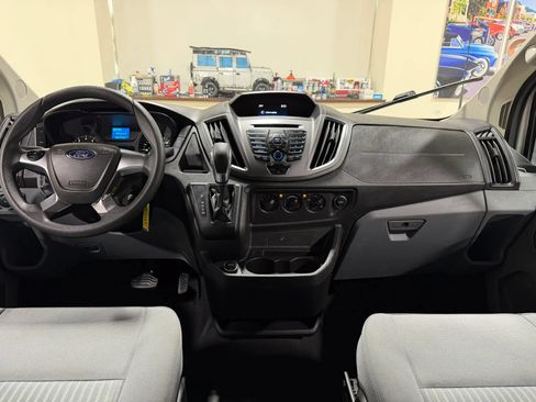 Used 2019 Ford Transit 150 XLT RWD image 48