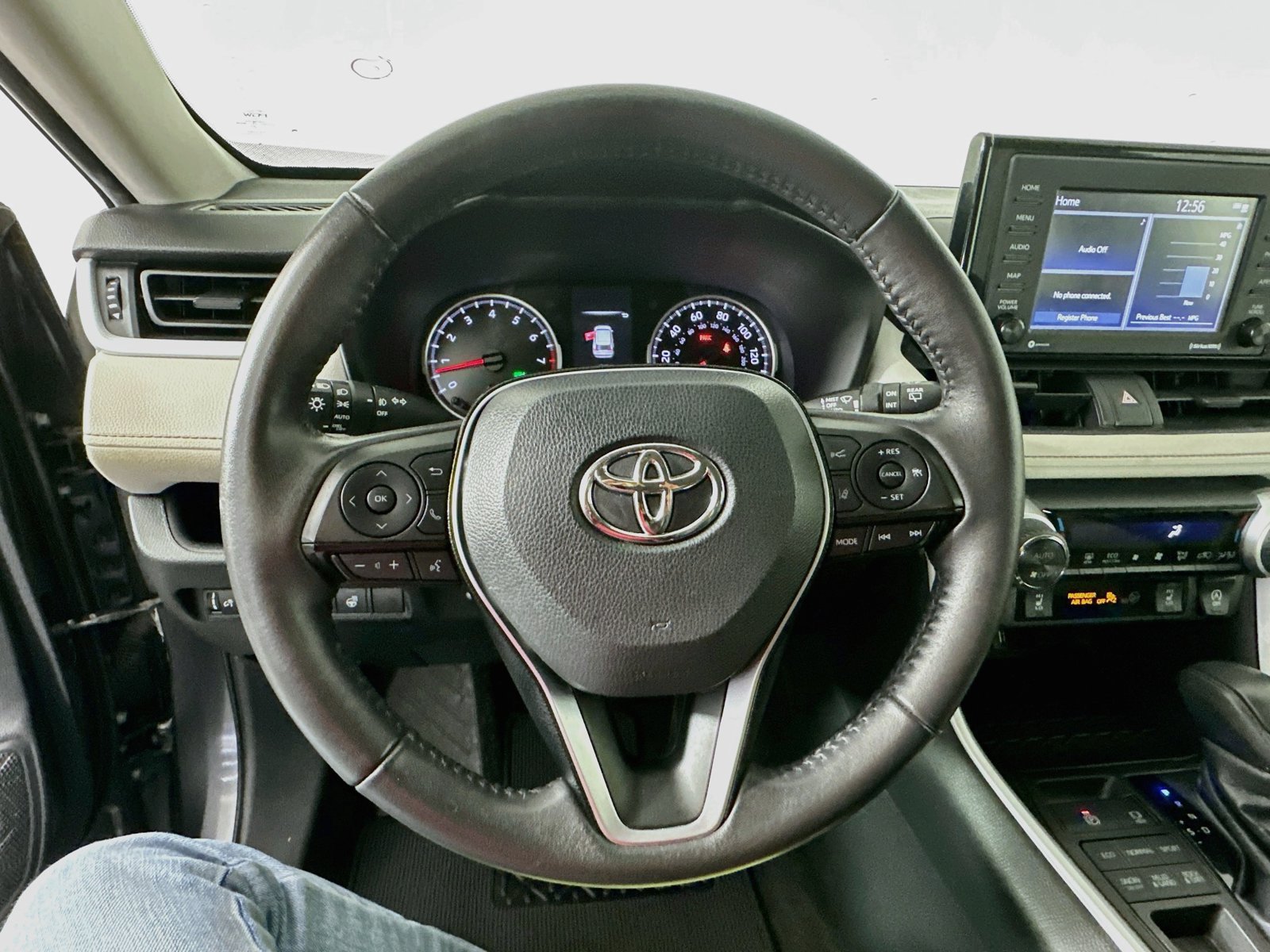 Certified 2021 Toyota RAV4 XLE w/ XLE Grade Weather Package AWD/4WD image 11