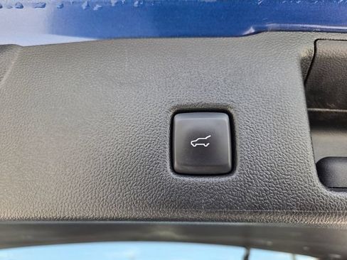 Used 2023 Ford Escape ST-Line AWD/4WD image 11