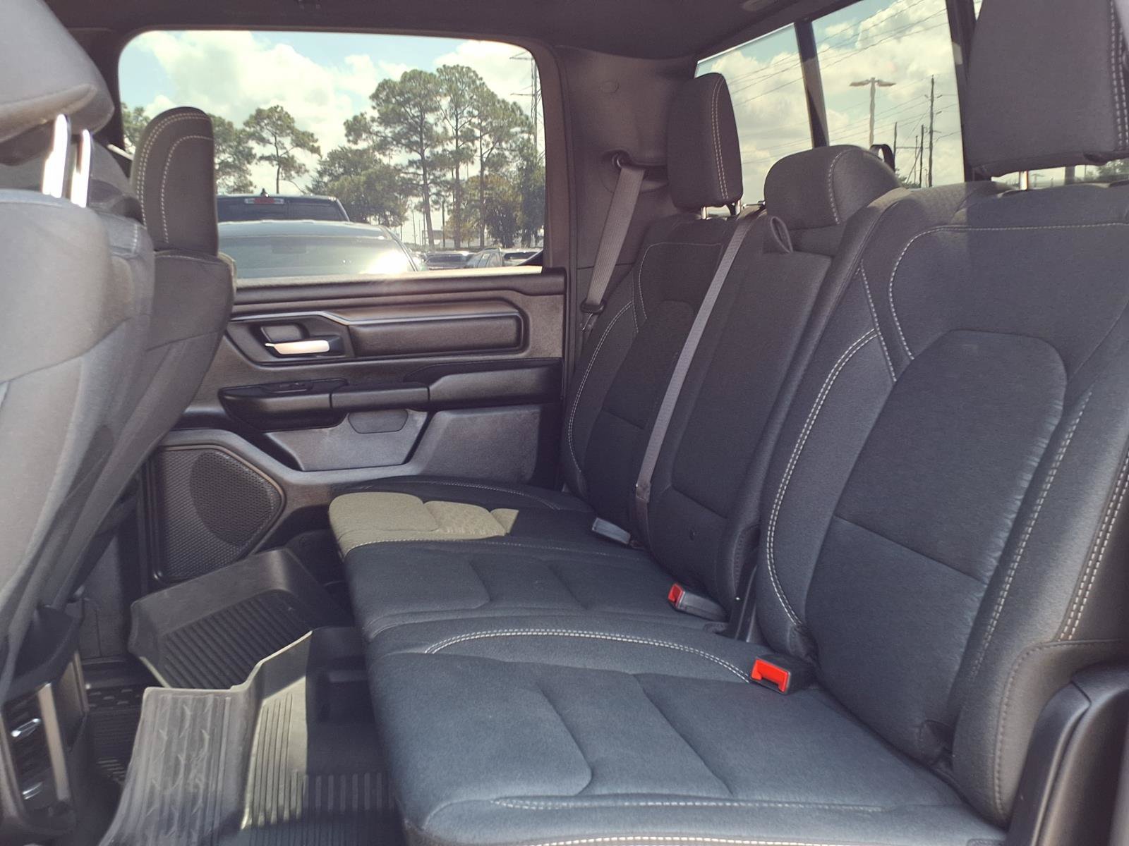 Used 2025 RAM 1500 Warlock AWD/4WD image 22