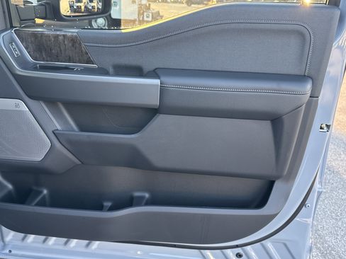 New 2026 Ford F250 Lariat w/ Black Appearance Package image 16