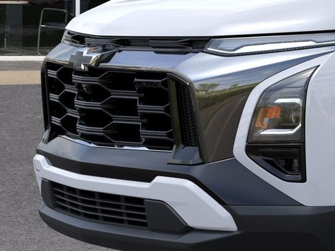 New 2026 Chevrolet Equinox ACTIV AWD/4WD image 13