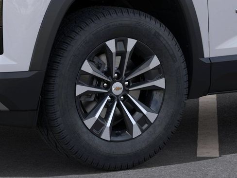 New 2027 Chevrolet Equinox LT FWD image 9