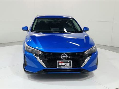 Used 2025 Nissan Sentra SV w/ Trunk Package image 2