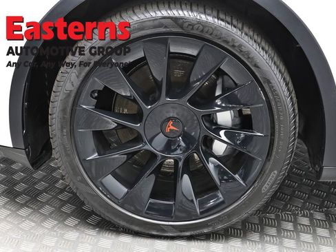 Used 2020 Tesla Model Y Long Range image 29
