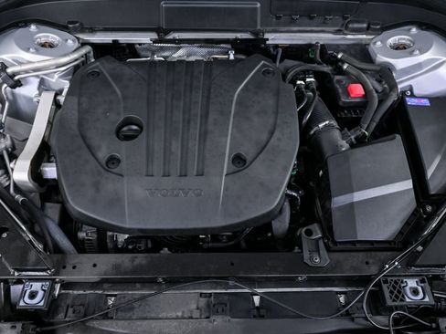 Certified 2023 Volvo XC60 B5 Ultimate image 36