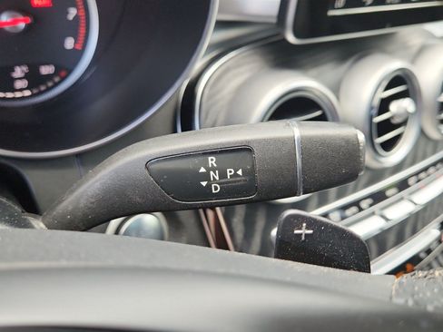 Used 2017 Mercedes-Benz GLC 300 4MATIC image 24