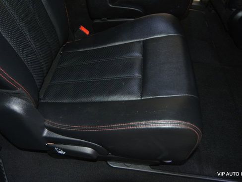 Used 2019 Dodge Grand Caravan GT image 25