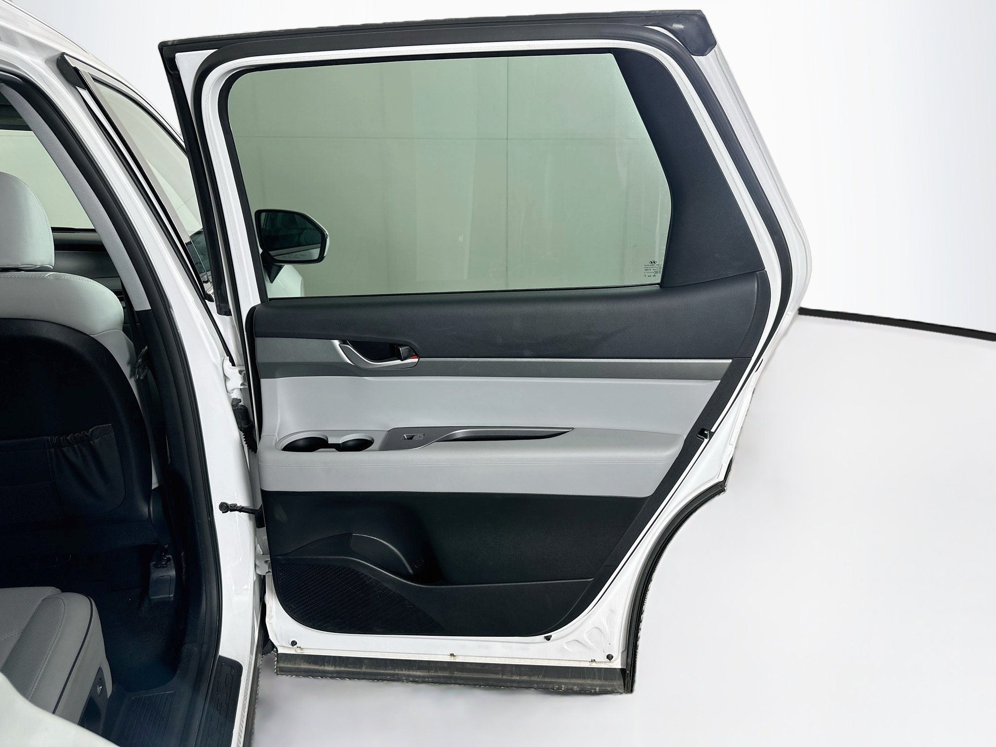 Used 2025 Hyundai Palisade SEL FWD image 32