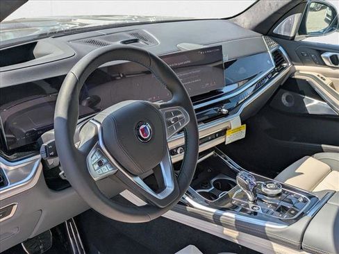 New 2026 BMW ALPINA XB7 image 3