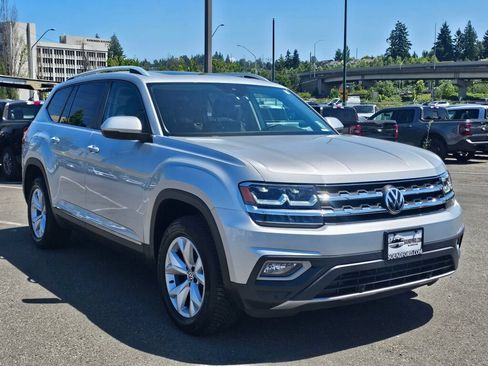 Used 2018 Volkswagen Atlas SEL AWD/4WD image 8