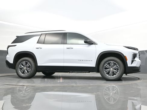 New 2026 Chevrolet Traverse LT AWD/4WD image 44