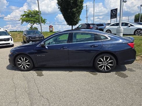 Used 2017 Chevrolet Malibu LT FWD image 10