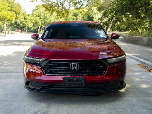 Used 2025 Honda Accord LX image 3