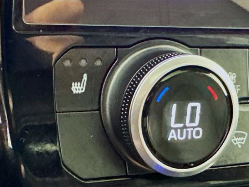 Certified 2026 Toyota Highlander XLE AWD/4WD image 19