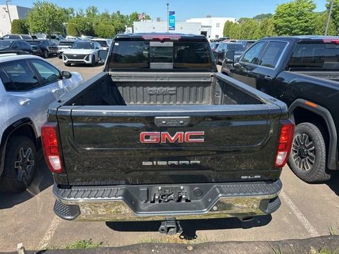 Used 2024 GMC Sierra 2500 SLE w/ SLE Value Package; AWD/4WD image 5